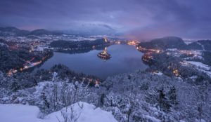 Jazero Bled v zime